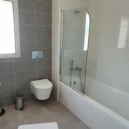 Peter Townhouse Apartman *